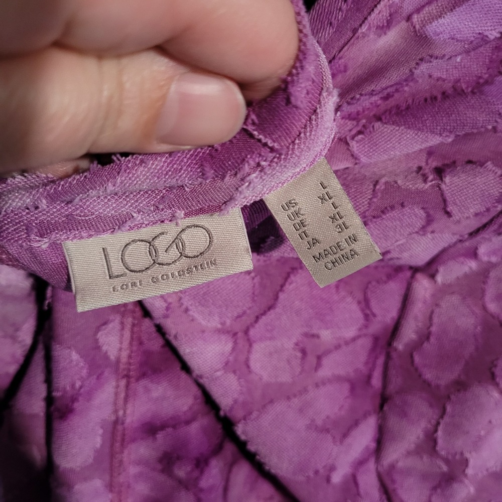 LOGO by Lori Goldstein Clipped Jacquard Top Sz L Purple Ruffle Peplum Hem Artsy - Picture 7 of 9
